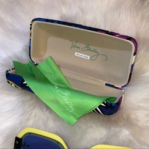 Vera Bradley sun glass case 💜
